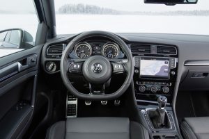 Η VW λανσάρει το Golf R και ετοιμάζει ακόμα πιο extreme έκδοση!