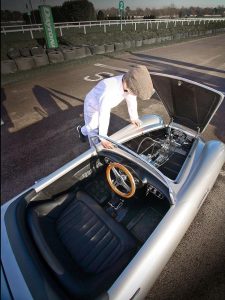 Η Aston Martin DB Cabrio Junior για μικρά και μεγάλα παιδιά!