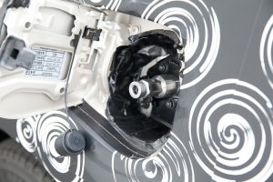 Η Toyota δοκιμάζει τις δεξαμενές υδρογόνου του FCV-R με πυροβόλο!