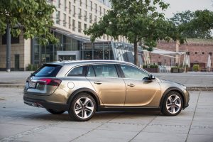 Νέο Opel Insignia Country Tourer και με κίνηση μόνο εμπρός