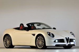 Σε δημοπρασία απίστευτη συλλογή με 44 Alfa Romeo!