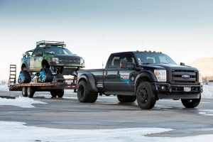 Ο Ken Block εν δράση με το όχημα χιονιού Ford F-150 RaptorTrax