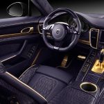 Η πιο «κιτς» Porsche Panamera με μοβ κροκό και χρυσές επενδύσεις!
