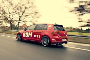 VW Golf VII GTI με 300 PS και 440 Nm ροπής by BBM Motorsport
