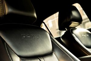 Chrysler 300C με την υπογραφή του Έλληνα σχεδιαστή John Varvatos