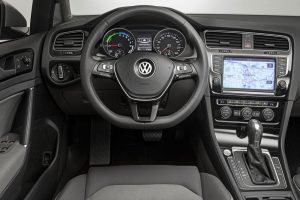 Νέο σπορ VW Golf GTE με 204 PS και κατανάλωση 1,5 λτ./100 χλμ.!