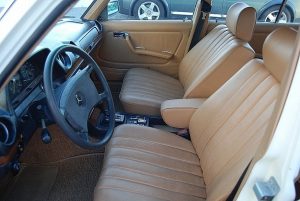 Αυτή τη Mercedes Σειρά 300 με V8 κινητήρα θα την ζηλέψετε!