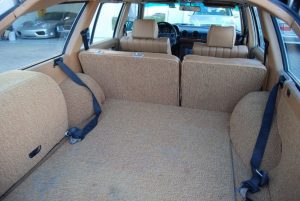 Αυτή τη Mercedes Σειρά 300 με V8 κινητήρα θα την ζηλέψετε!