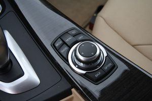 Δοκιμή BMW 320i Sedan 1.6 Turbo 170PS