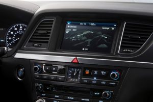 Πρεμιέρα για το νέο Hyundai Genesis στο Ντιτρόιτ με τιμή 29.000 ευρώ