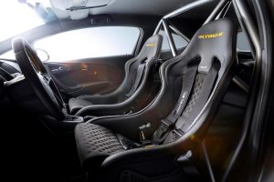 Opel Astra OPC Extreme με 300 hp και πολύ ανθρακόνημα