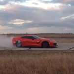 Corvette Stingray C7 Twin Turbo Hennessey «πυροβολεί» και κάνει burnout