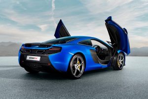 Η McLaren ανακοίνωσε τις εκρηκτικές επιδόσεις της McLaren 650S
