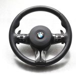 Η BMW βάζει στην παραγωγή ζάντες και τιμόνι από ανθρακόνημα