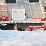 Καταβόθρα «κατάπιε» 8 Corvette στο Εθνικό Μουσείο Corvette