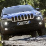 Το νέο Jeep Cherokee πάτησε Ευρώπη με δύο ντίζελ και 9άρι κιβώτιο