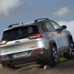 Το νέο Jeep Cherokee πάτησε Ευρώπη με δύο ντίζελ και 9άρι κιβώτιο