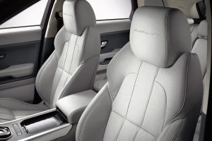 Δύο νέα Range Rover Evoque Autobiography με έως 285 PS