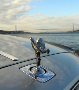Η Rolls-Royce εγκαινίασε νέα έκθεση στην Κωνσταντινούπολη