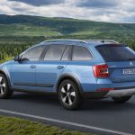 Νέα Skoda Octavia Scout με εξελιγμένη 4κίνηση και 3 κινητήρες