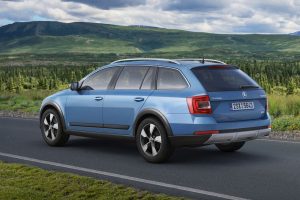 Νέα Skoda Octavia Scout με εξελιγμένη 4κίνηση και 3 κινητήρες