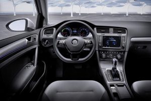 Ξεκίνησε η διάθεση του πρώτου ηλεκτρικού Volkswagen Golf