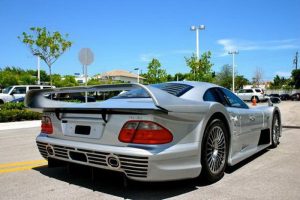 Συλλεκτική Mercedes CLK GTR AMG αναζητά νέο ιδιοκτήτη