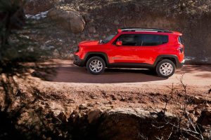 Νέο Jeep Renegade με κινητήρες 1.4 turbo βενζίνης 1.6 diesel