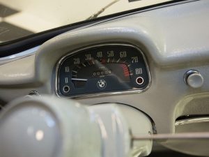 Σπάνια BMW 600 του 1958 πωλήθηκε για 40.000 ευρώ