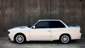 Εκσυγχρονισμένη BMW Σειρά 3 Ε30 με «αγριεμένη» εμφάνιση