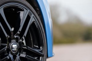 SEAT Leon με εργοστασιακό Sports Styling Kit