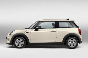 Αυτό είναι το βασικό νέο MINI One 1.2 βενζίνης και 1.5 ντίζελ