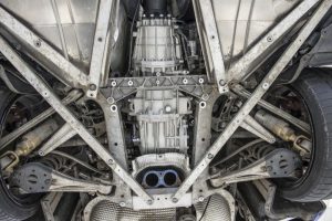 Το service ενός Lexus LFA είναι σαν χειρουργείο!