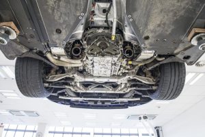 Το service ενός Lexus LFA είναι σαν χειρουργείο!
