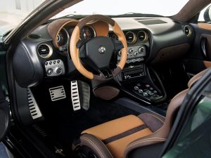 Alfa Romeo Disco Volante σε αποχρώσεις πράσινου και χρυσαφί