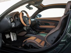 Alfa Romeo Disco Volante σε αποχρώσεις πράσινου και χρυσαφί