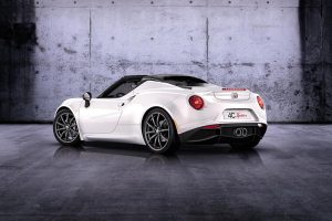 Νέα Alfa Romeo 4C Spider με αισθητικές και μηχανικές βελτιώσεις