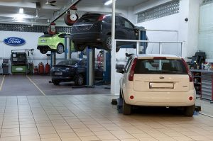 Εξουσιοδοτημένος ντίλερ Ford Car Center