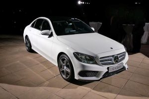 Στις εκθέσεις το Σάββατο οι νέες Mercedes GLA και C-Class