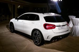 Στις εκθέσεις το Σάββατο οι νέες Mercedes GLA και C-Class