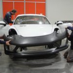 Πλαστική επέμβαση σε Porsche Cayman αξίας 177.000 ευρώ!