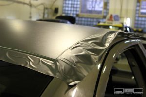 «Μεταμόρφωση» Skoda Octavia5 με ματ μεμβράνη και LED φώτα