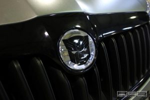 «Μεταμόρφωση» Skoda Octavia5 με ματ μεμβράνη και LED φώτα