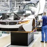 Πως κατασκευάζεται η γεμάτη καινοτομίες σπορ υβριδική BMW i8