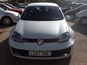 Volkswagen Golf W12 650 ρεπλίκα με 1.400άρη κινητήρα…