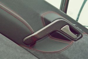 Το «Red and racy» Mercedes Sprinter by Hartmann