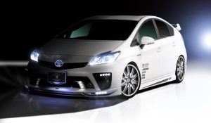 Το Toyota Prius μεταμορφώνεται και αγριεύει πολύ