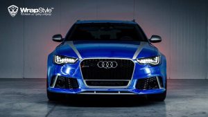 Audi RS6 Avant 750 hp ντυμένο με μεμβράνη μπλε χρωμίου