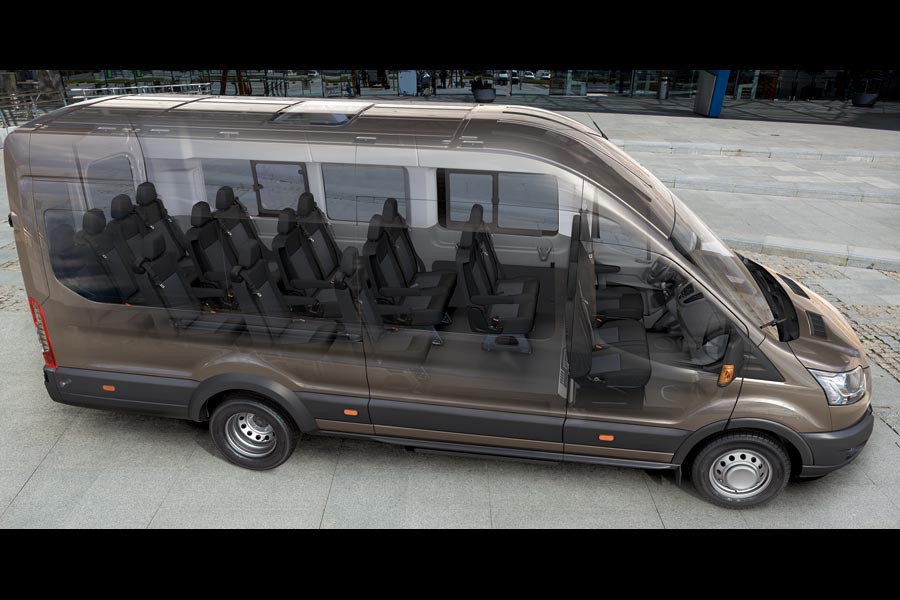 Η Ford λανσάρει το πρώτο 18-Θέσιο Transit Minibus