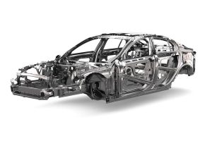 Η Jaguar «ακτινογραφεί» τη νέα αντίπαλο της γερμανικής τρόικας